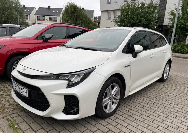 Suzuki Swace cena 85500 przebieg: 40000, rok produkcji 2020 z Szczecin małe 46